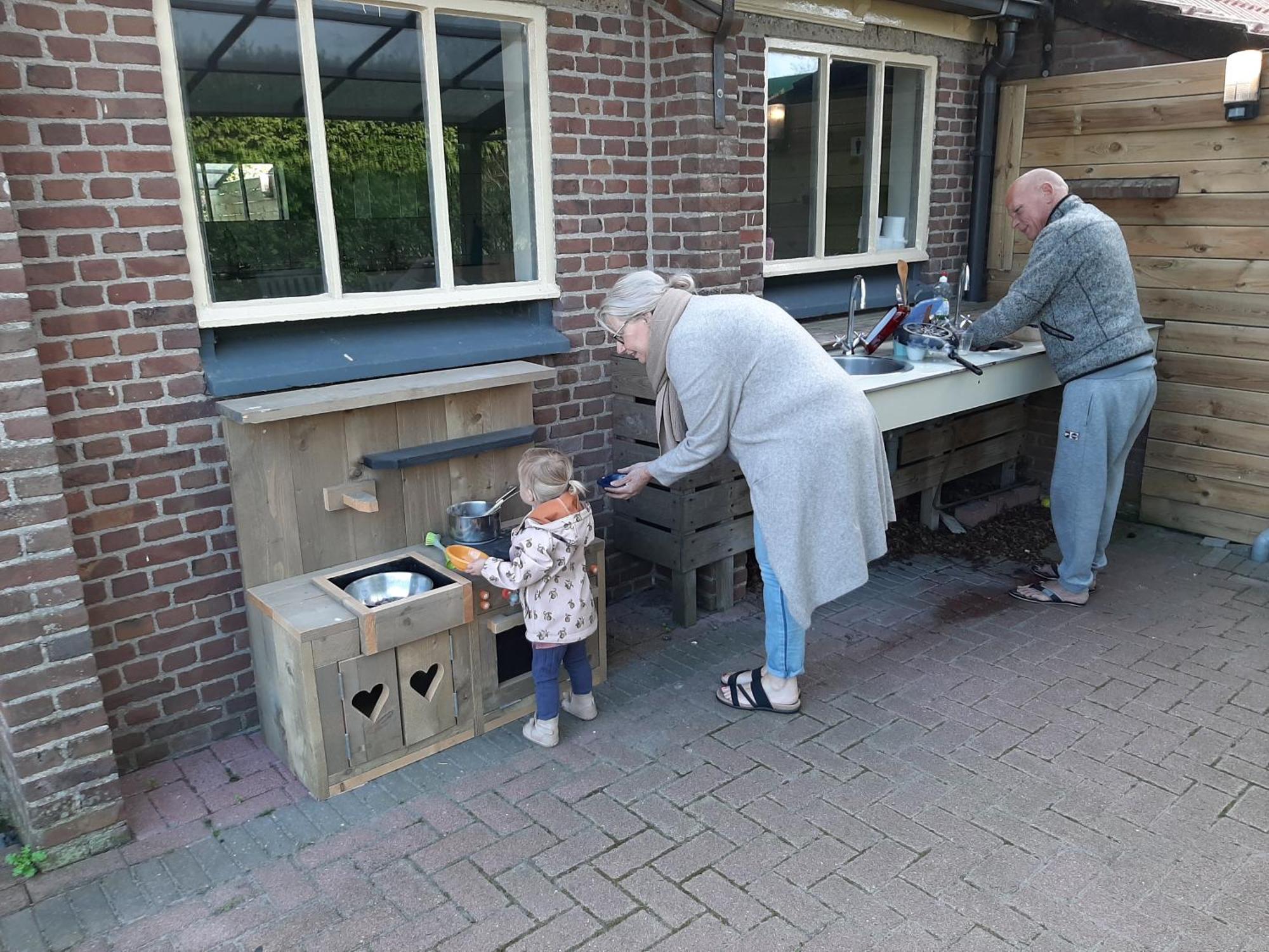 Camping De Tulpenweide Lege Kampeerplaats, Lege Plaats Op Het Gras Zonder Bed Breezand ภายนอก รูปภาพ